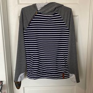 Ampersand thick double hoodie with thumb holes size M